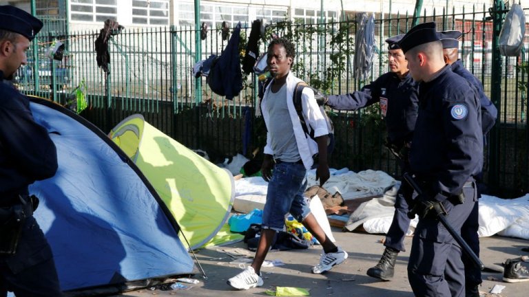قانون الهجرة الجديد في فرنسا 2023