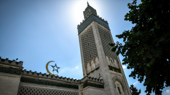 الجالية الجزائرية بفرنسا