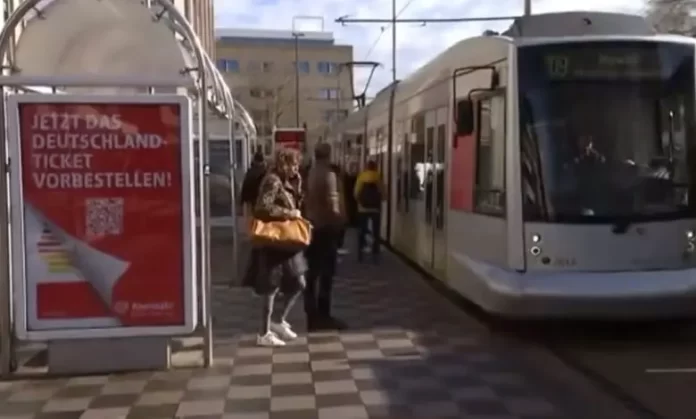الجالية الجزائرية بألمانيا