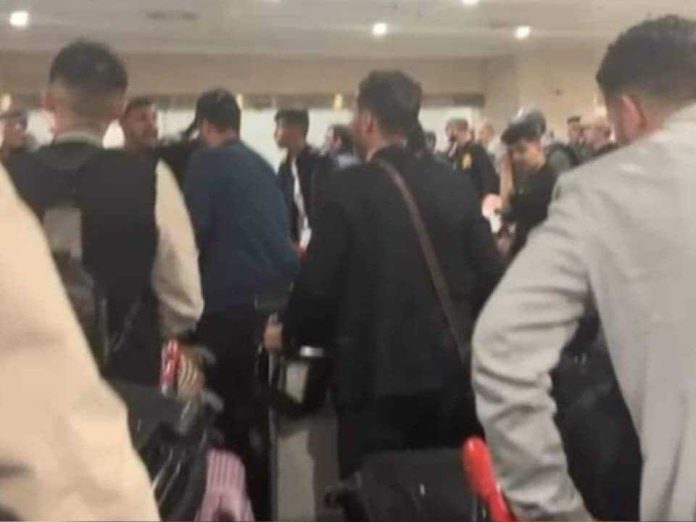 حجز سلع البزناسة بمطار الجزائر
