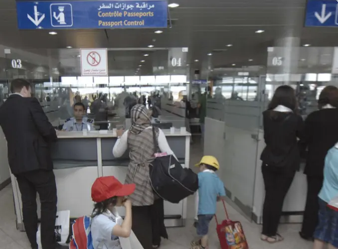 دخول أبناء الجالية ببطاقة التعريف