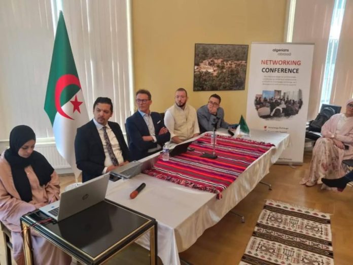 الجالية الجزائرية بهولندا